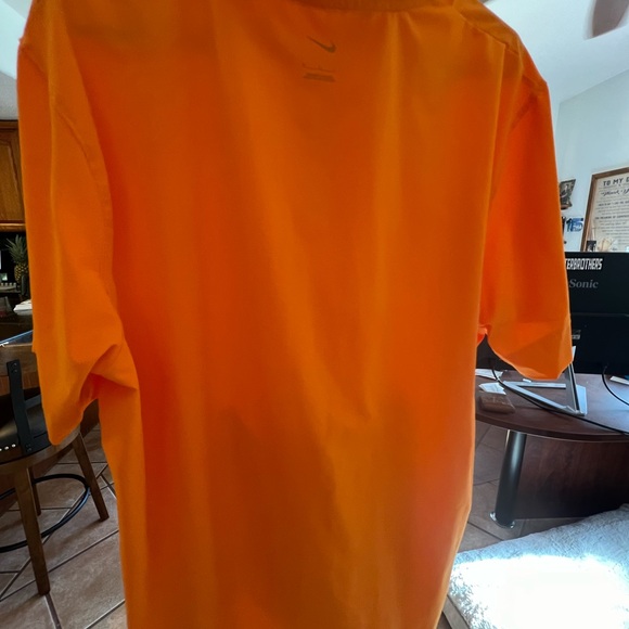 Team Shirt - Picture 2 of 12